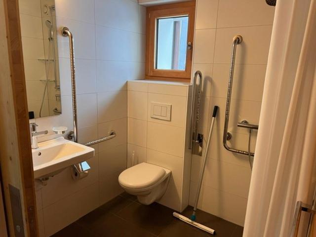 Albergue Nova Casa Spinatscha Sedrun Habitación foto